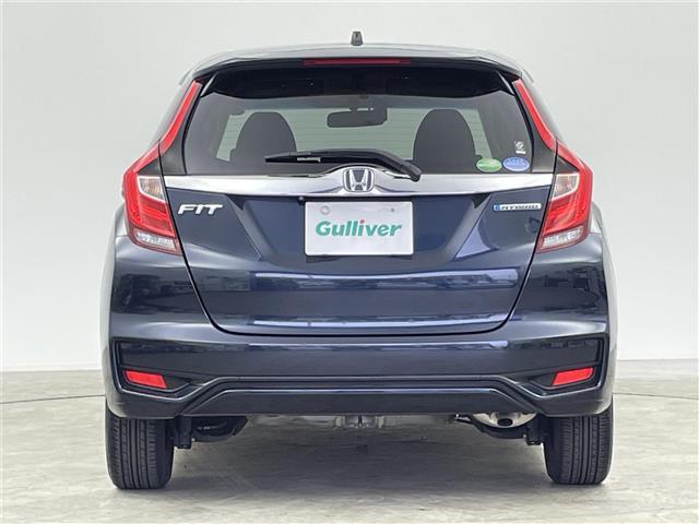 フィットハイブリッド Ｆ　ワンオーナー　純正ＳＤナビ　ＣＤ　ＤＶＤ　Ｂｌｕｅｔｏｏｔｈ　バックカメラ　オートエアコン　オートライト　前後ドライブレコーダー　アイドリングストップ　革巻きステアリング　ステアリングスイッチ　ＥＴＣ（36枚目）