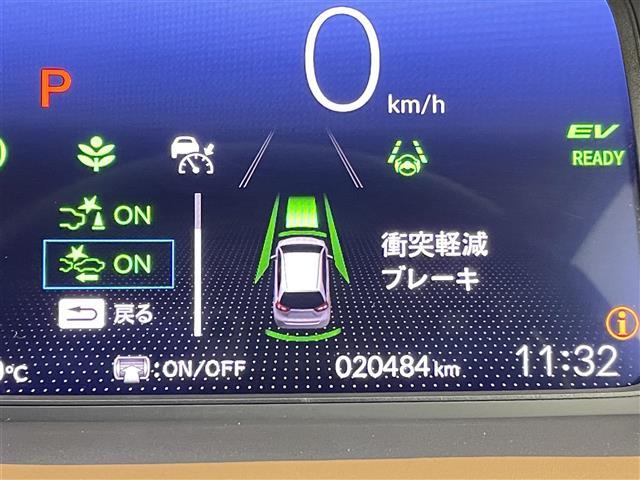 フィット e:HEVリュクス 禁煙 ホンダセンシング 純正9型ナビ バックカメラ シートヒーター ステアリングヒーター ワイヤレス充電 コーナーセンサー ETC キルティングパーフォレーション本革シート 本革巻ステアリングホイール(26枚目)