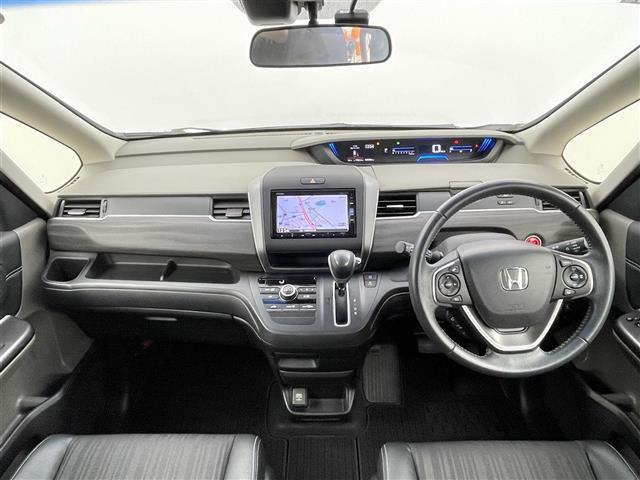 フリード+ G・ホンダセンシング 禁煙車 両側パワースライド ビルトインETC バックカメラ スマートキー&プッシュスタート 革巻きステアリングステアリングスイッチ 純正15インチアルミホイール LEDヘッドライト(2枚目)