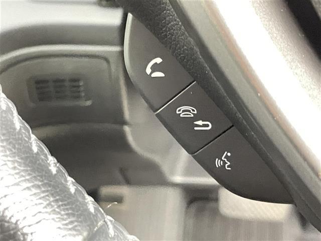 フリード+ G・ホンダセンシング 禁煙車 両側パワースライド ビルトインETC バックカメラ スマートキー&プッシュスタート 革巻きステアリングステアリングスイッチ 純正15インチアルミホイール LEDヘッドライト(21枚目)