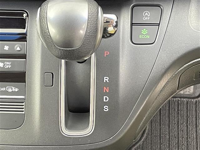 フリード+ G・ホンダセンシング 禁煙車 両側パワースライド ビルトインETC バックカメラ スマートキー&プッシュスタート 革巻きステアリングステアリングスイッチ 純正15インチアルミホイール LEDヘッドライト(22枚目)