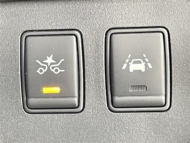 セレナ ハイウェイスターG S-HVアドバンスドセーフティ 禁煙 社外ナビ フリップダウンモニター 全方位カメラ 両側電動ドア衝突軽減ブレーキ レーンキープアシスト クルーズコントロール 踏み間違い衝突防止アシスト コーナーセンサー ふらつき警報 ETC(13枚目)