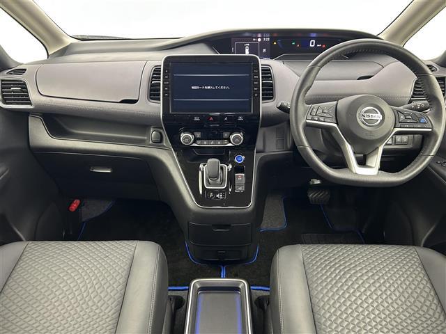 セレナ e-パワー ハイウェイスターV 禁煙車 エマージェンシーブレーキ レーンキープアシスト オートハイビーム プロパイロット ブライドスポットモニター 純正10インチメモリナビ フルセグTV 両側パわースライドア デジタルインナーミラー(2枚目)