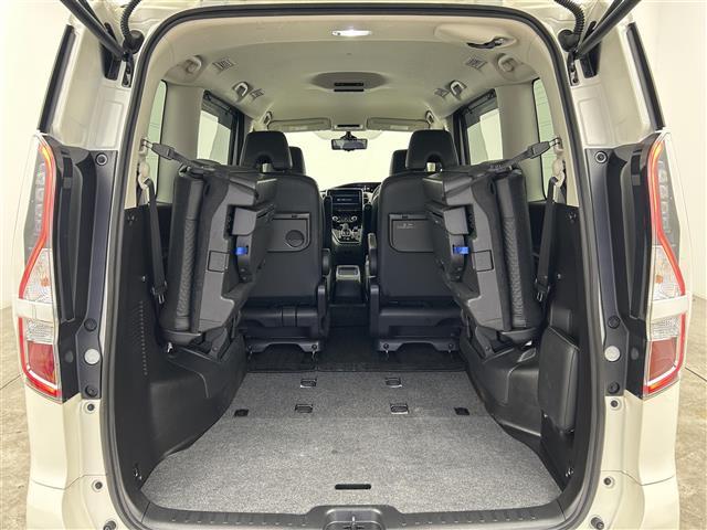 セレナ e-パワー ハイウェイスターV 禁煙車 エマージェンシーブレーキ レーンキープアシスト オートハイビーム プロパイロット ブライドスポットモニター 純正10インチメモリナビ フルセグTV 両側パわースライドア デジタルインナーミラー(30枚目)