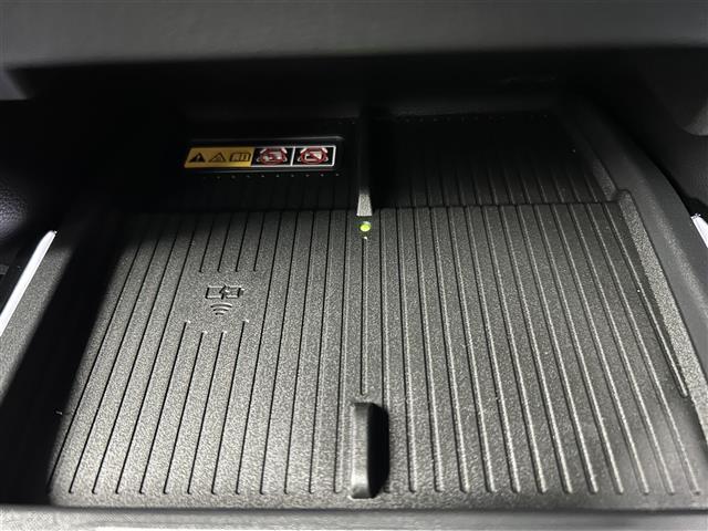 カローラクロス ハイブリッド Z 登録済未使用車 ブラインドスポットモニター トヨタセーフティセンス パノラマルーフ 純正10.5インチナビ パノラミックビューモニター パワーバックドア ワイヤレス充電 デジタルインナーミラー(13枚目)