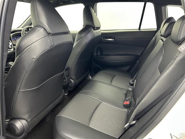 カローラクロス ハイブリッド Z 登録済未使用車 ブラインドスポットモニター トヨタセーフティセンス パノラマルーフ 純正10.5インチナビ パノラミックビューモニター パワーバックドア ワイヤレス充電 デジタルインナーミラー(29枚目)