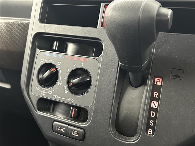 ルーミー X 禁煙車 トヨタセーフティセンス 片側電動ドア 純正ナビ ワンセグTV CD Bluetooth バックカメラ クリアランスソナー ヘッドライトレベライザー スマートキー スペアキー プッシュスタート(17枚目)