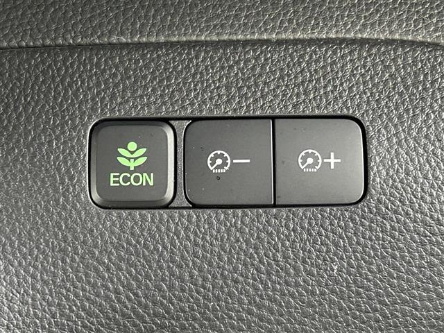 N-BOXカスタム G・Lターボホンダセンシング 禁煙車 純正メモリナビ フルセグTV 両側パワースライドドア バックカメラ ビルトインETC パドルシフト プッシュスタート&スマートキー 革巻きステアリング ステアリングスイッチ スマートキー(18枚目)
