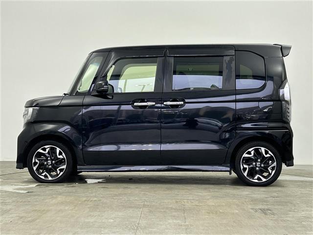 N-BOXカスタム G・Lターボホンダセンシング 禁煙車 純正メモリナビ フルセグTV 両側パワースライドドア バックカメラ ビルトインETC パドルシフト プッシュスタート&スマートキー 革巻きステアリング ステアリングスイッチ スマートキー(37枚目)