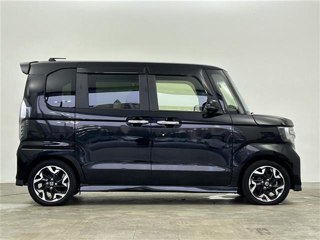 N-BOXカスタム G・Lターボホンダセンシング 禁煙車 純正メモリナビ フルセグTV 両側パワースライドドア バックカメラ ビルトインETC パドルシフト プッシュスタート&スマートキー 革巻きステアリング ステアリングスイッチ スマートキー(41枚目)