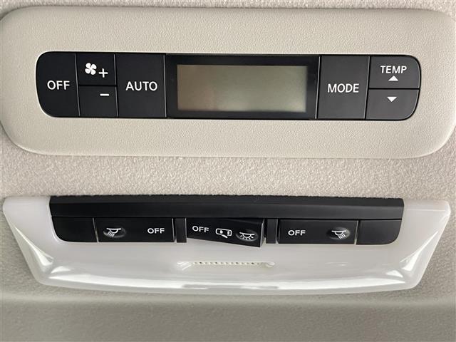 セレナ e-パワー ハイウェイスターV 禁煙車 エマージェンシーブレーキ レーンキープアシスト プロパイロット ブラインドスポットモニター 純正10型メモリビ 両側パワースライドドア アラウンドビューモニター ETC 電子パーキング(8枚目)