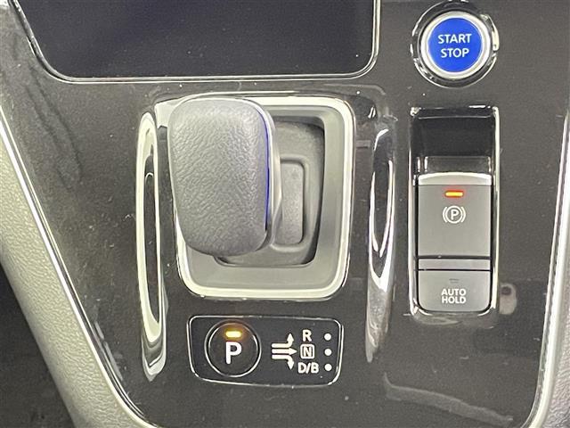 セレナ e-パワー ハイウェイスターV 禁煙車 エマージェンシーブレーキ レーンキープアシスト プロパイロット ブラインドスポットモニター 純正10型メモリビ 両側パワースライドドア アラウンドビューモニター ETC 電子パーキング(18枚目)