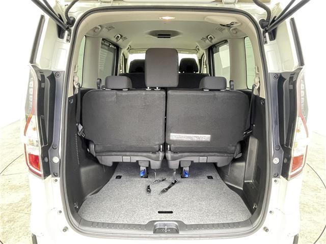 セレナ e-パワー ハイウェイスターV 禁煙車 エマージェンシーブレーキ レーンキープアシスト プロパイロット ブラインドスポットモニター 純正10型メモリビ 両側パワースライドドア アラウンドビューモニター ETC 電子パーキング(28枚目)