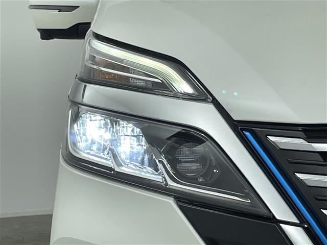 セレナ e-パワー ハイウェイスターV 禁煙車 エマージェンシーブレーキ レーンキープアシスト プロパイロット ブラインドスポットモニター 純正10型メモリビ 両側パワースライドドア アラウンドビューモニター ETC 電子パーキング(29枚目)