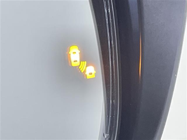 セレナ e-パワー ハイウェイスターV 禁煙車 エマージェンシーブレーキ レーンキープアシスト プロパイロット ブラインドスポットモニター 純正10型メモリビ 両側パワースライドドア アラウンドビューモニター ETC 電子パーキング(31枚目)