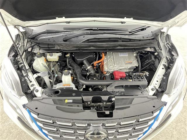 セレナ e-パワー ハイウェイスターV 禁煙車 エマージェンシーブレーキ レーンキープアシスト プロパイロット ブラインドスポットモニター 純正10型メモリビ 両側パワースライドドア アラウンドビューモニター ETC 電子パーキング(42枚目)