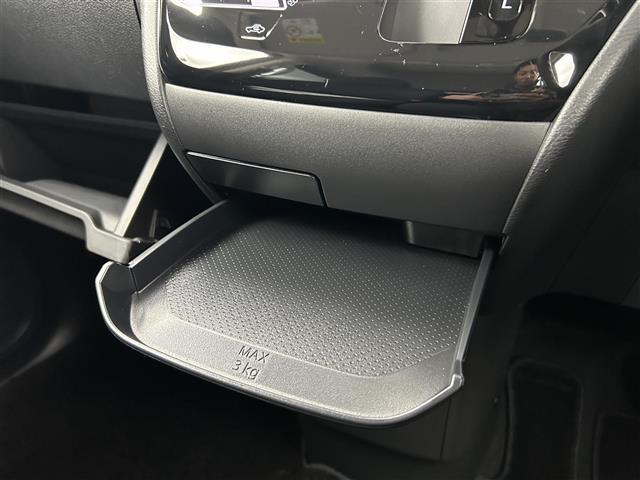 ルークス ハイウェイスター X プロパイロットエディション 禁煙車 プロパイロット エマージェンシーブレーキ アラウンドビューモニター インテリジェントルームミラー 両側電動ドア ステアリングスイッチ 純正14インチAW 純正9インチナビ LEDヘッドライト(17枚目)