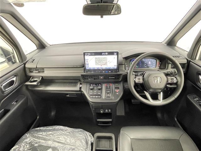 ステップワゴン ｅ：ＨＥＶスパーダ　純正１１．４インチメモリーナビ　バックカメラ　両側パワースライドドア　ＬＥＤヘッドライト　コーナーセンサー　ホンダセンシング　純正１６インチアルミホイール　電子パーキング　オートホールド　スマートキー（2枚目）