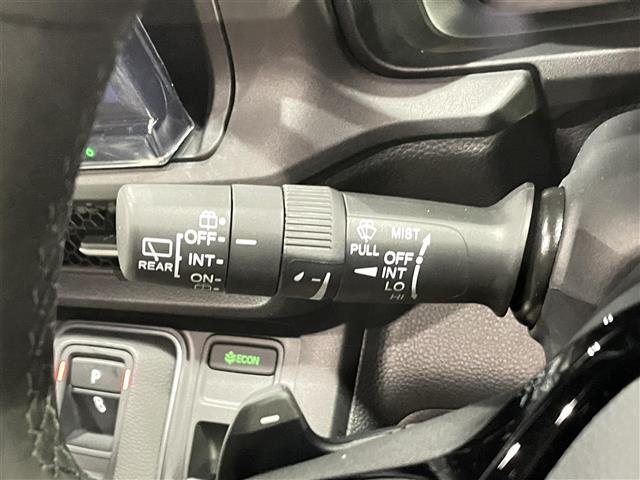 ステップワゴン ｅ：ＨＥＶスパーダ　純正１１．４インチメモリーナビ　バックカメラ　両側パワースライドドア　ＬＥＤヘッドライト　コーナーセンサー　ホンダセンシング　純正１６インチアルミホイール　電子パーキング　オートホールド　スマートキー（17枚目）