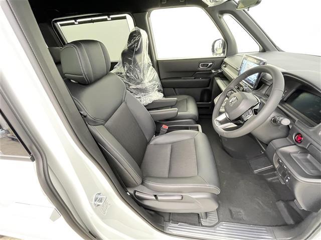 ステップワゴン ｅ：ＨＥＶスパーダ　純正１１．４インチメモリーナビ　バックカメラ　両側パワースライドドア　ＬＥＤヘッドライト　コーナーセンサー　ホンダセンシング　純正１６インチアルミホイール　電子パーキング　オートホールド　スマートキー（25枚目）