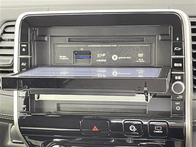 セレナ ハイウェイスター 禁煙車 純正9インチメモリナビ 純正フリップダウンモニター 両側パワースライドドア アラウンドビューモニター エマージェンシーブレーキ レーンキープアシスト プロパイロット コーナーセンサー(4枚目)