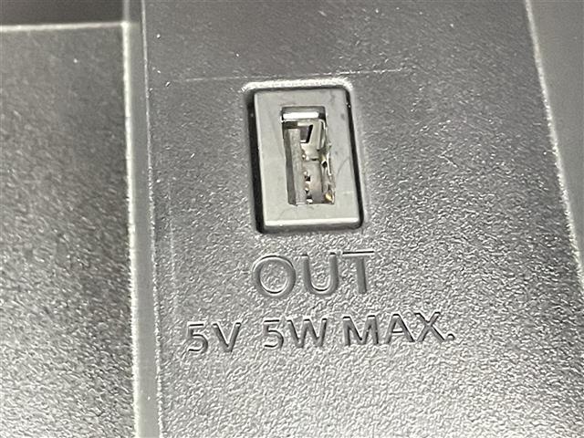 セレナ ハイウェイスター 禁煙車 純正9インチメモリナビ 純正フリップダウンモニター 両側パワースライドドア アラウンドビューモニター エマージェンシーブレーキ レーンキープアシスト プロパイロット コーナーセンサー(10枚目)