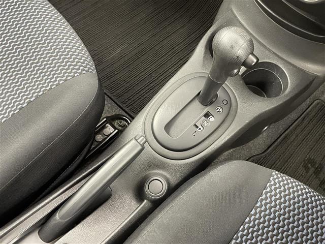 ノート X 禁煙 純正7型メモリーナビ ETC 衝突軽減ブレーキ 電動格納サイドミラー ハロゲンライト スペアタイヤ ISOFIX シートリフター ウィンカーミラー レーンアシスト ドアバイザー スマートキー(7枚目)