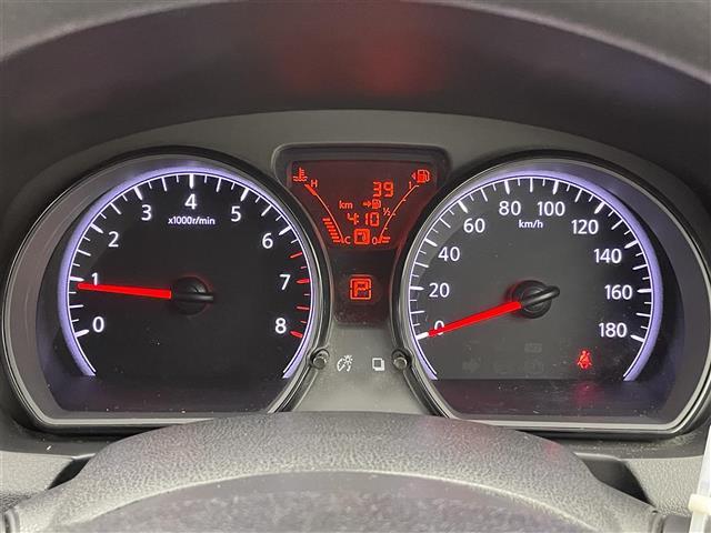 ノート X 禁煙 純正7型メモリーナビ ETC 衝突軽減ブレーキ 電動格納サイドミラー ハロゲンライト スペアタイヤ ISOFIX シートリフター ウィンカーミラー レーンアシスト ドアバイザー スマートキー(16枚目)