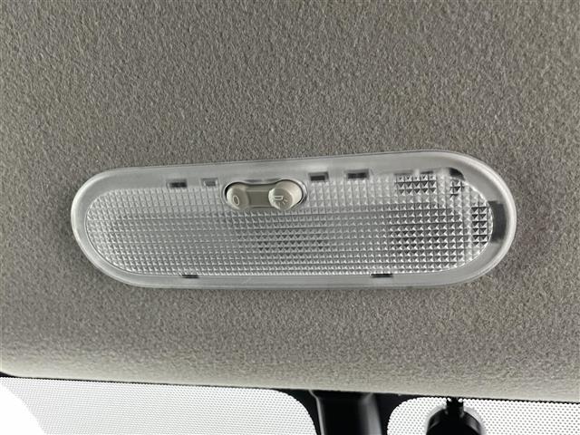 ノート X 禁煙 純正7型メモリーナビ ETC 衝突軽減ブレーキ 電動格納サイドミラー ハロゲンライト スペアタイヤ ISOFIX シートリフター ウィンカーミラー レーンアシスト ドアバイザー スマートキー(18枚目)