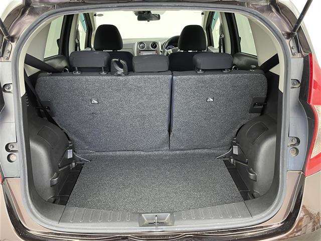 ノート X 禁煙 純正7型メモリーナビ ETC 衝突軽減ブレーキ 電動格納サイドミラー ハロゲンライト スペアタイヤ ISOFIX シートリフター ウィンカーミラー レーンアシスト ドアバイザー スマートキー(28枚目)