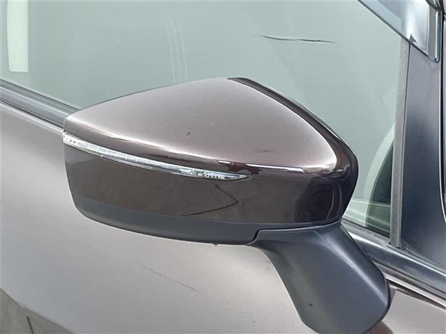 ノート X 禁煙 純正7型メモリーナビ ETC 衝突軽減ブレーキ 電動格納サイドミラー ハロゲンライト スペアタイヤ ISOFIX シートリフター ウィンカーミラー レーンアシスト ドアバイザー スマートキー(33枚目)