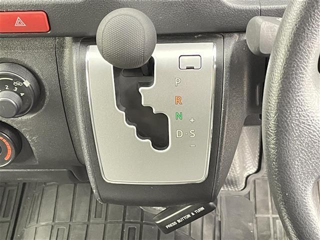 ハイエースバン ロングDX 禁煙車 プリクラッシュセーフティ レーンキープアシスト オートハイビーム 純正メモリナビ フルセグTV アラウンドビューモニター ビルトETC リモコンキー ステアリングスイッチ 電動格納ミラー(18枚目)