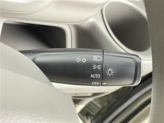 エブリイ ジョインターボ スズキセーフティサポート 衝突軽減ブレーキ レーンキープアシスト ふらつき警報 誤発進抑制機能 コーナーセンサー 純正オーディオ オートライト ヘッドライトレベライザー リモコンキー 純正ゴムマット(13枚目)