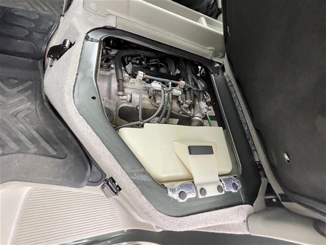 エブリイ ジョインターボ スズキセーフティサポート 衝突軽減ブレーキ レーンキープアシスト ふらつき警報 誤発進抑制機能 コーナーセンサー 純正オーディオ オートライト ヘッドライトレベライザー リモコンキー 純正ゴムマット(40枚目)