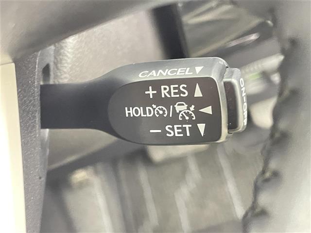 プリウス A 純正9型ナビ ヘッドアップディスプレイ ブラインドスポットモニター レーダークルーズコントロール ETC パーキングアシスト オートマチックハイビーム バックカメラ LEDヘッドライト フォグランプ(18枚目)