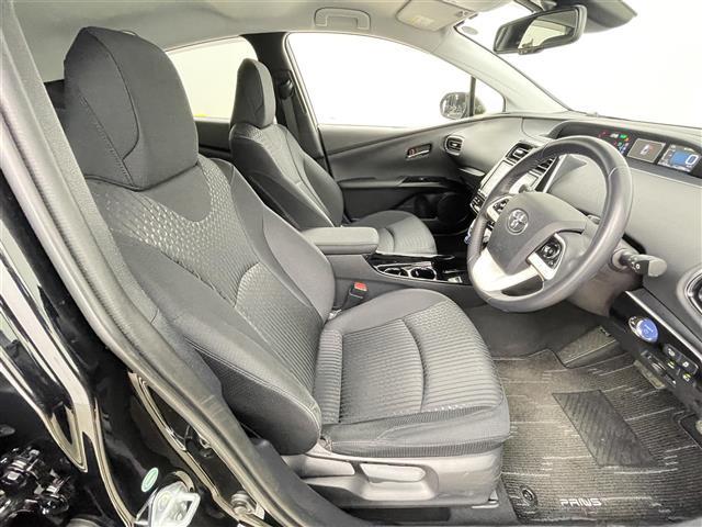 プリウス A 純正9型ナビ ヘッドアップディスプレイ ブラインドスポットモニター レーダークルーズコントロール ETC パーキングアシスト オートマチックハイビーム バックカメラ LEDヘッドライト フォグランプ(29枚目)