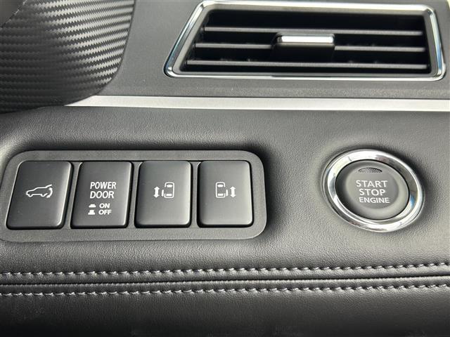 デリカD:5 ブラックエディション 禁煙車 アルパイン11インチナビ フリップダウンモニター HDMI フルセグTV オートステップ シートヒーター 全方位カメラ シートヒーター 両側パワースライドドア レザーシート パドルシフト(8枚目)