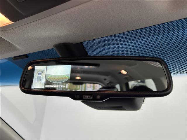 デリカD:5 ブラックエディション 禁煙車 アルパイン11インチナビ フリップダウンモニター HDMI フルセグTV オートステップ シートヒーター 全方位カメラ シートヒーター 両側パワースライドドア レザーシート パドルシフト(10枚目)