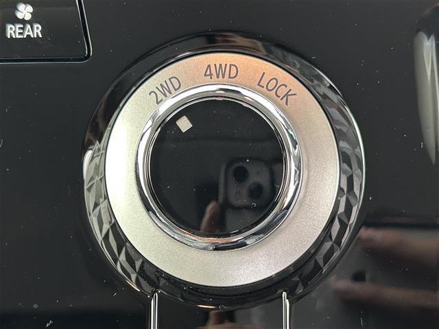 デリカD:5 ブラックエディション 禁煙車 アルパイン11インチナビ フリップダウンモニター HDMI フルセグTV オートステップ シートヒーター 全方位カメラ シートヒーター 両側パワースライドドア レザーシート パドルシフト(13枚目)