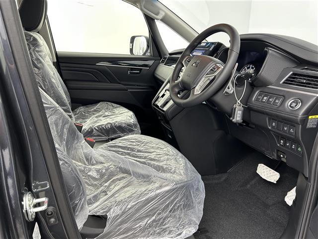 デリカD:5 ブラックエディション 禁煙車 アルパイン11インチナビ フリップダウンモニター HDMI フルセグTV オートステップ シートヒーター 全方位カメラ シートヒーター 両側パワースライドドア レザーシート パドルシフト(22枚目)