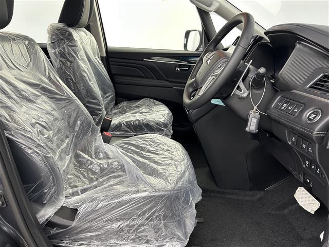 デリカD:5 ブラックエディション 禁煙車 アルパイン11インチナビ フリップダウンモニター HDMI フルセグTV オートステップ シートヒーター 全方位カメラ シートヒーター 両側パワースライドドア レザーシート パドルシフト(23枚目)