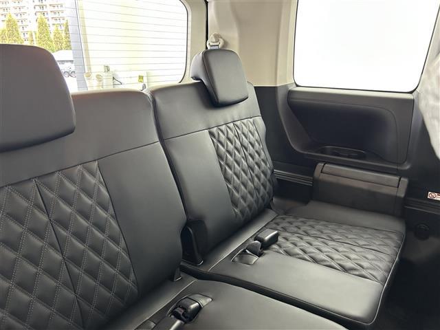 デリカD:5 ブラックエディション 禁煙車 アルパイン11インチナビ フリップダウンモニター HDMI フルセグTV オートステップ シートヒーター 全方位カメラ シートヒーター 両側パワースライドドア レザーシート パドルシフト(28枚目)