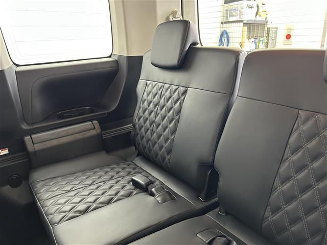 デリカD:5 ブラックエディション 禁煙車 アルパイン11インチナビ フリップダウンモニター HDMI フルセグTV オートステップ シートヒーター 全方位カメラ シートヒーター 両側パワースライドドア レザーシート パドルシフト(29枚目)