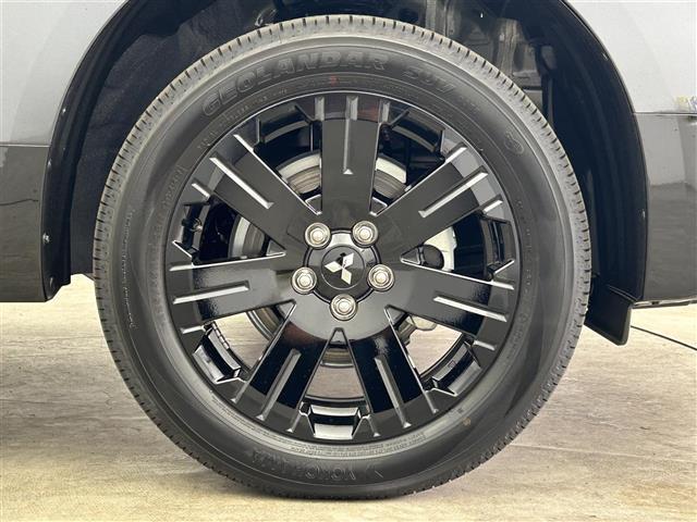 デリカD:5 ブラックエディション 禁煙車 アルパイン11インチナビ フリップダウンモニター HDMI フルセグTV オートステップ シートヒーター 全方位カメラ シートヒーター 両側パワースライドドア レザーシート パドルシフト(34枚目)