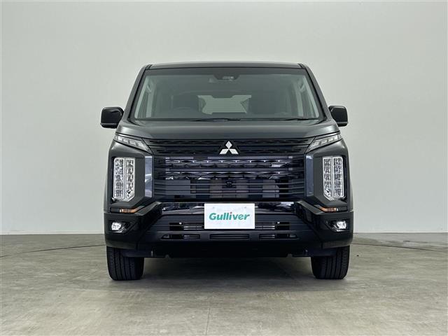 デリカD:5 ブラックエディション 禁煙車 アルパイン11インチナビ フリップダウンモニター HDMI フルセグTV オートステップ シートヒーター 全方位カメラ シートヒーター 両側パワースライドドア レザーシート パドルシフト(35枚目)