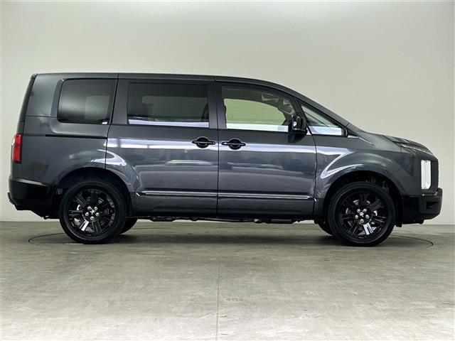 デリカD:5 ブラックエディション 禁煙車 アルパイン11インチナビ フリップダウンモニター HDMI フルセグTV オートステップ シートヒーター 全方位カメラ シートヒーター 両側パワースライドドア レザーシート パドルシフト(41枚目)