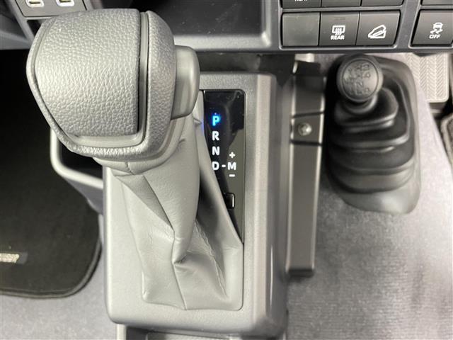 ランドクルーザー70 AX 登録済未使用車 禁煙 バックカメラ クルーズコントロール オートマチックハイビーム ヘッドライトレベライザー USB-C 自動防眩ルームミラー 電動デフロック LEDヘッドライト ダウンヒルアシスト(16枚目)