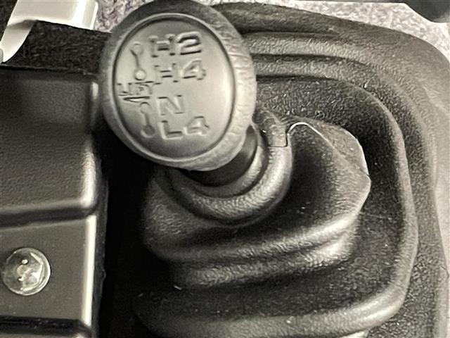 ランドクルーザー70 AX 登録済未使用車 禁煙 バックカメラ クルーズコントロール オートマチックハイビーム ヘッドライトレベライザー USB-C 自動防眩ルームミラー 電動デフロック LEDヘッドライト ダウンヒルアシスト(17枚目)