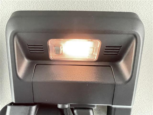 ランドクルーザー70 AX 登録済未使用車 禁煙 バックカメラ クルーズコントロール オートマチックハイビーム ヘッドライトレベライザー USB-C 自動防眩ルームミラー 電動デフロック LEDヘッドライト ダウンヒルアシスト(25枚目)