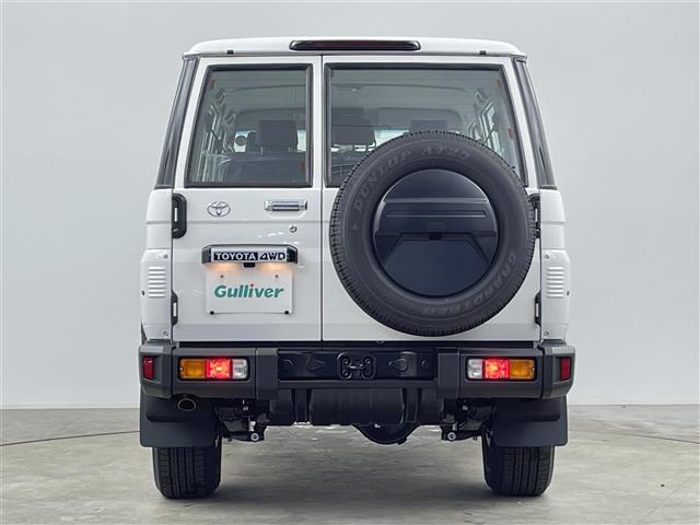 ランドクルーザー70 AX 登録済未使用車 禁煙 バックカメラ クルーズコントロール オートマチックハイビーム ヘッドライトレベライザー USB-C 自動防眩ルームミラー 電動デフロック LEDヘッドライト ダウンヒルアシスト(33枚目)